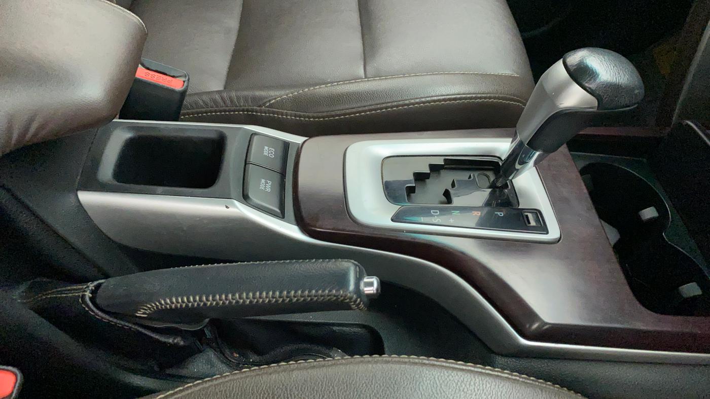 2017 Toyota Fortuner 2.8 4X2 AT, Diesel, Automatic, 1,04,607 km, Gear Lever