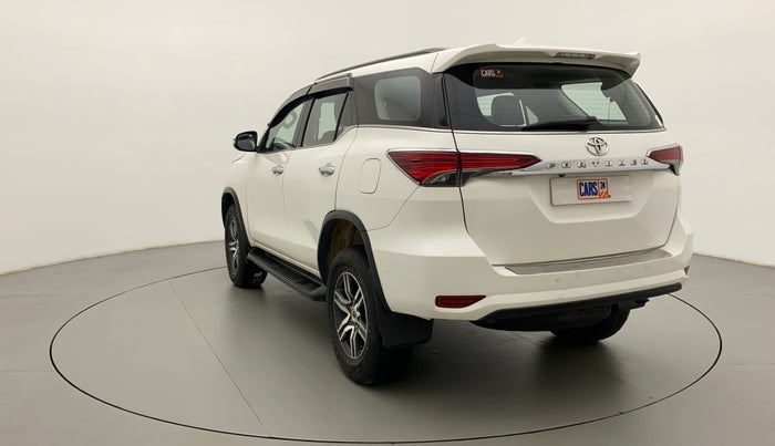 2017 Toyota Fortuner 2.8 4X2 AT, Diesel, Automatic, 1,04,607 km, Left Back Diagonal