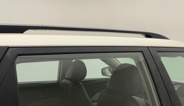 2019 Mahindra XUV300 W8 1.5 DIESEL, Diesel, Manual, 80,839 km, Right rear door - Door visor damaged