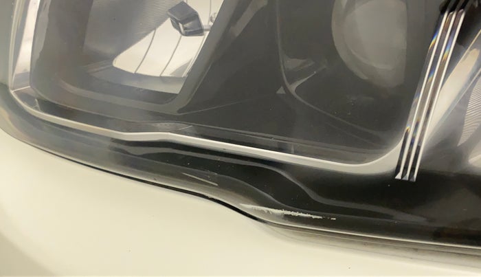 2019 Mahindra XUV300 W8 1.5 DIESEL, Diesel, Manual, 80,839 km, Left headlight - Minor scratches
