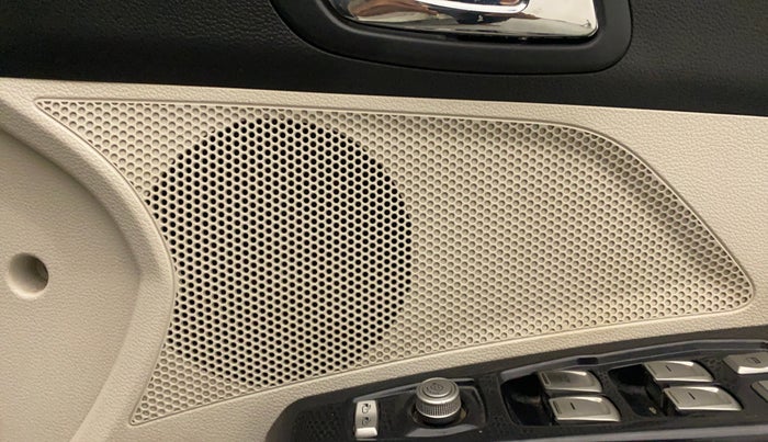 2019 Mahindra XUV300 W8 1.5 DIESEL, Diesel, Manual, 80,839 km, Speaker