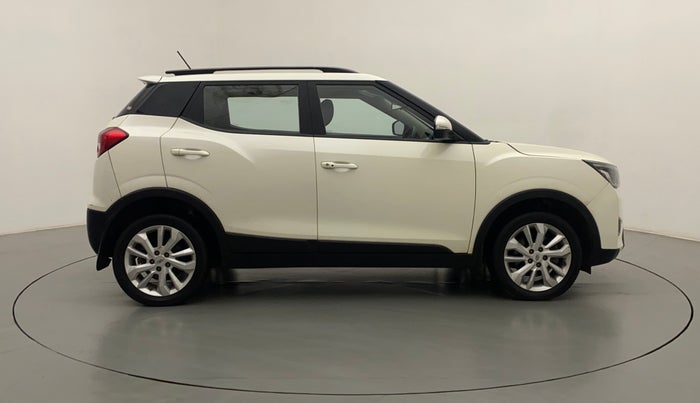 2019 Mahindra XUV300 W8 1.5 DIESEL, Diesel, Manual, 80,839 km, Right Side