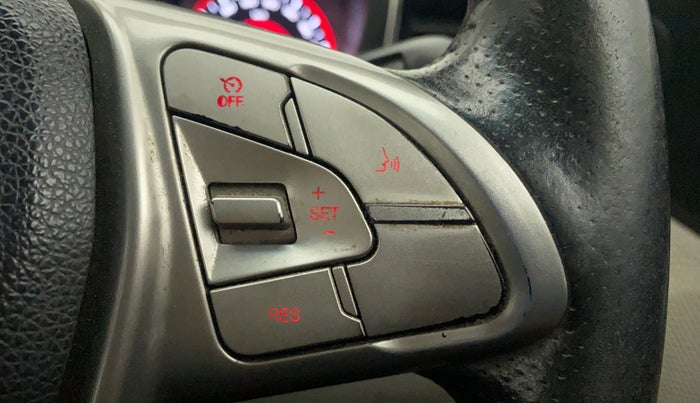 2019 Mahindra XUV300 W8 1.5 DIESEL, Diesel, Manual, 80,839 km, Adaptive Cruise Control