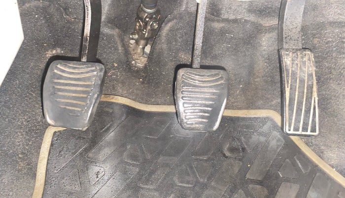 2019 Mahindra XUV300 W8 1.5 DIESEL, Diesel, Manual, 80,839 km, Pedals
