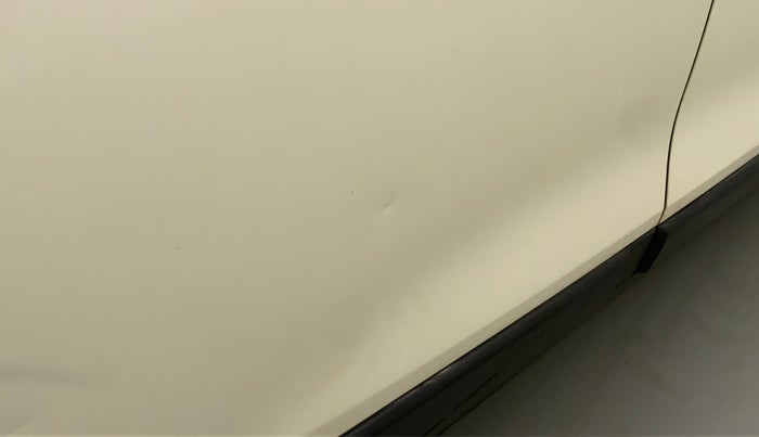 2019 Mahindra XUV300 W8 1.5 DIESEL, Diesel, Manual, 80,839 km, Right rear door - Slightly dented