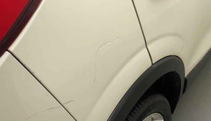 2019 Mahindra XUV300 W8 1.5 DIESEL, Diesel, Manual, 80,839 km, Right quarter panel - Minor scratches