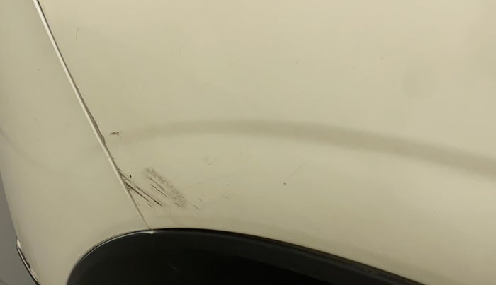 2019 Mahindra XUV300 W8 1.5 DIESEL, Diesel, Manual, 80,839 km, Left fender - Minor scratches