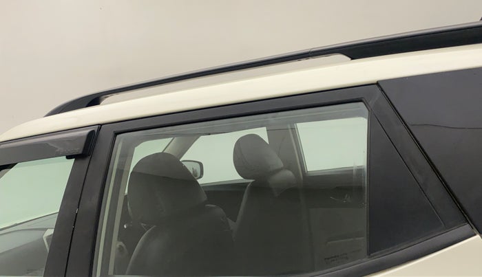 2019 Mahindra XUV300 W8 1.5 DIESEL, Diesel, Manual, 80,839 km, Rear left door - Door visor damaged