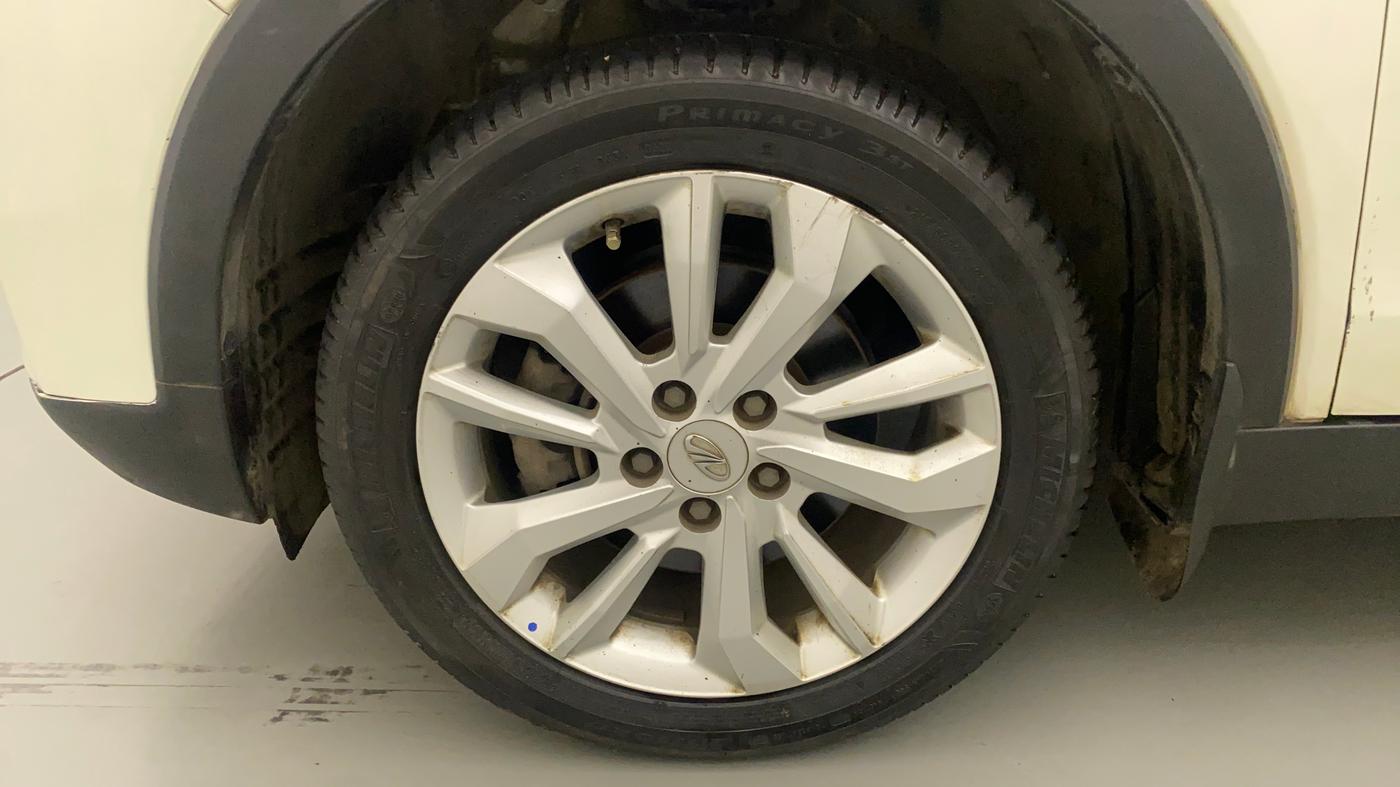 2019 Mahindra XUV300 W8 1.5 DIESEL, Diesel, Manual, 80,839 km, Left Front Wheel
