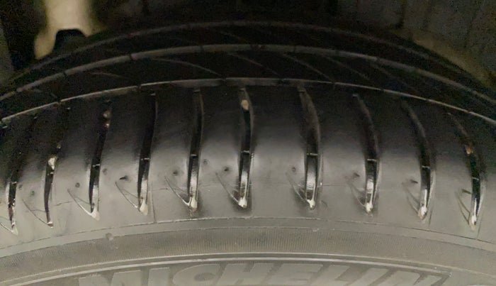 2019 Mahindra XUV300 W8 1.5 DIESEL, Diesel, Manual, 80,839 km, Left Rear Tyre Tread