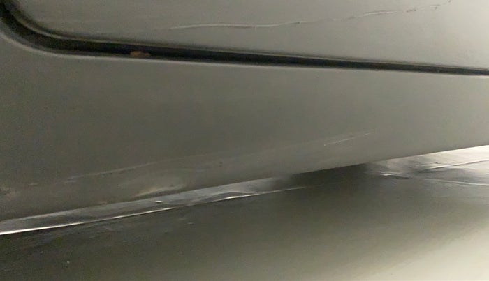 2019 Mahindra XUV300 W8 1.5 DIESEL, Diesel, Manual, 80,839 km, Right running board - Minor scratches