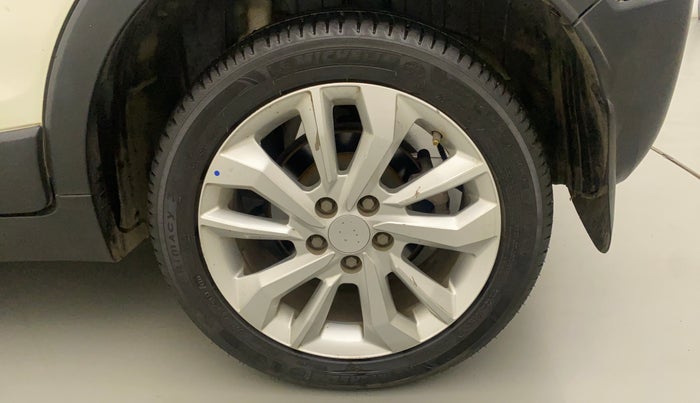 2019 Mahindra XUV300 W8 1.5 DIESEL, Diesel, Manual, 80,839 km, Left Rear Wheel