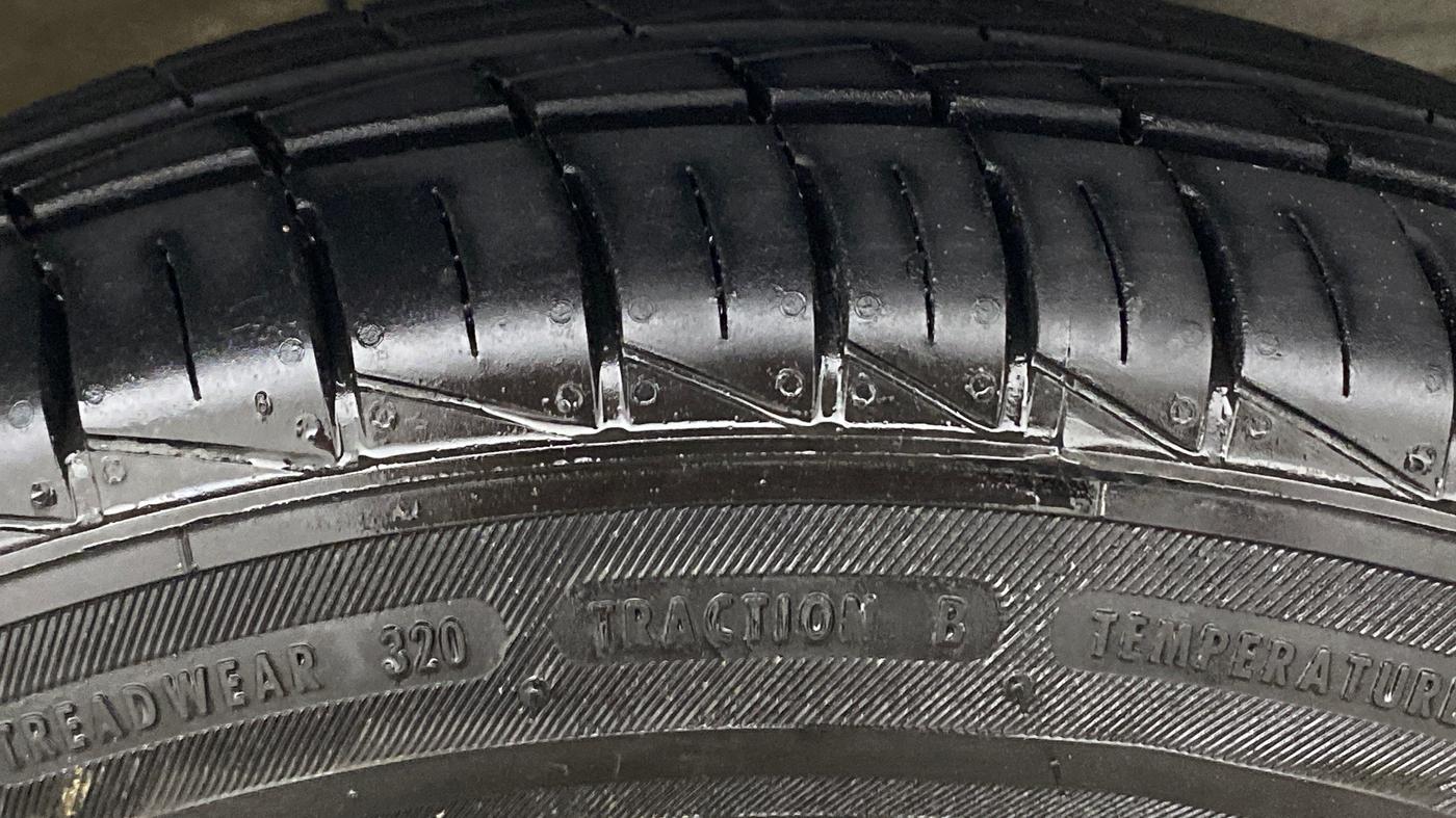 2026 Maruti S PRESSO LXI, Petrol, Manual, 1,633 km, Right Front Tyre Tread