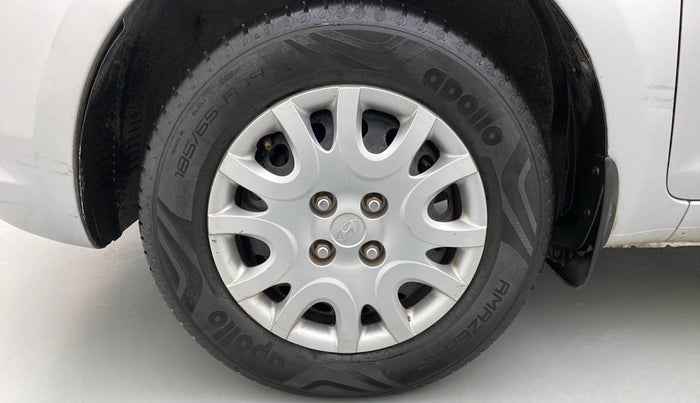 2010 Hyundai i20 MAGNA (O) 1.2, Petrol, Manual, 1,05,007 km, Left Front Wheel