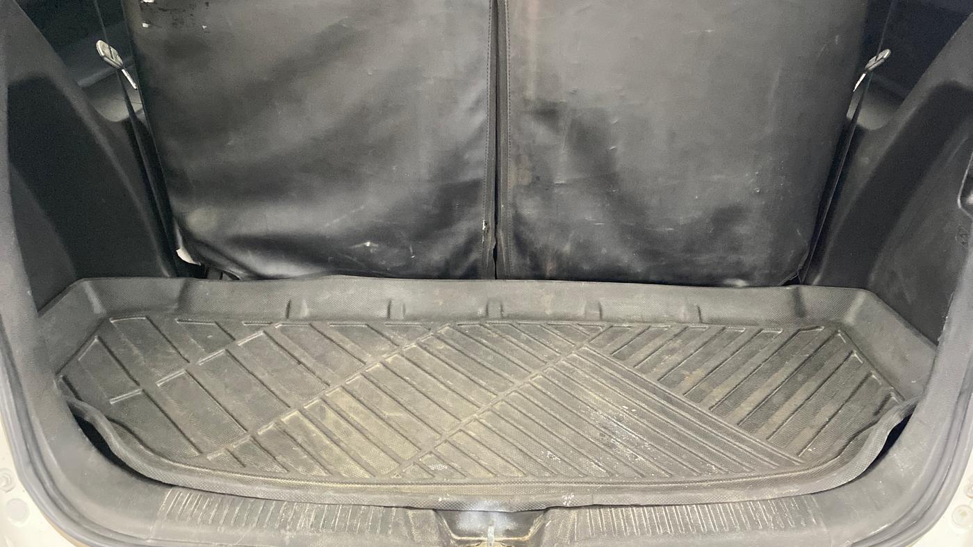 2023 Maruti XL6 ZETA AT, Petrol, Automatic, 81,155 km, Boot Inside