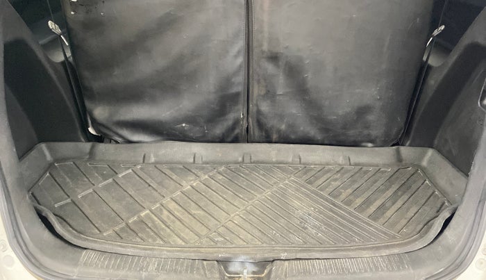 2023 Maruti XL6 ZETA AT, Petrol, Automatic, 81,105 km, Boot Inside