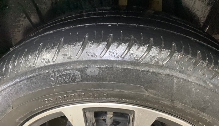 2023 Maruti XL6 ZETA AT, Petrol, Automatic, 81,105 km, Left Rear Tyre Tread