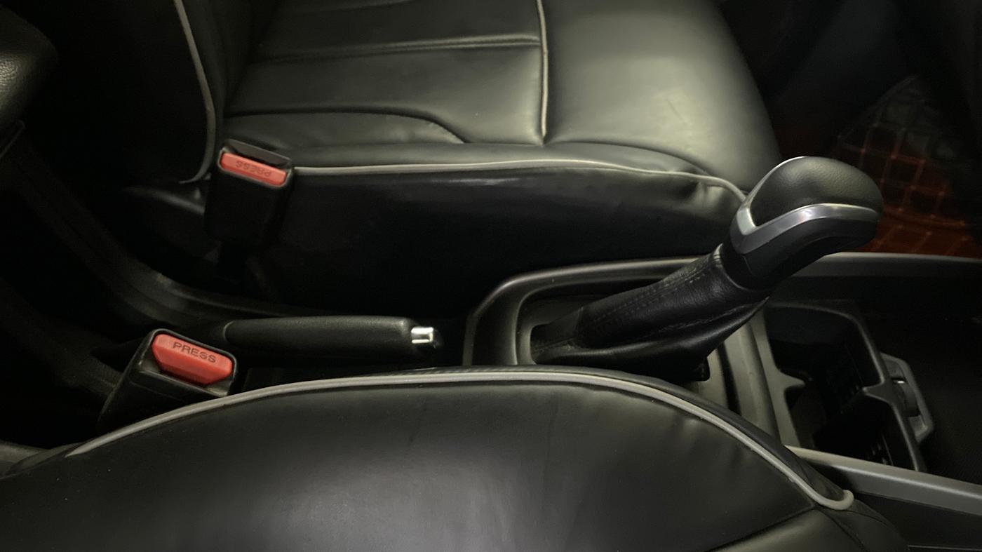 2023 Maruti XL6 ZETA AT, Petrol, Automatic, 81,155 km, Gear Lever