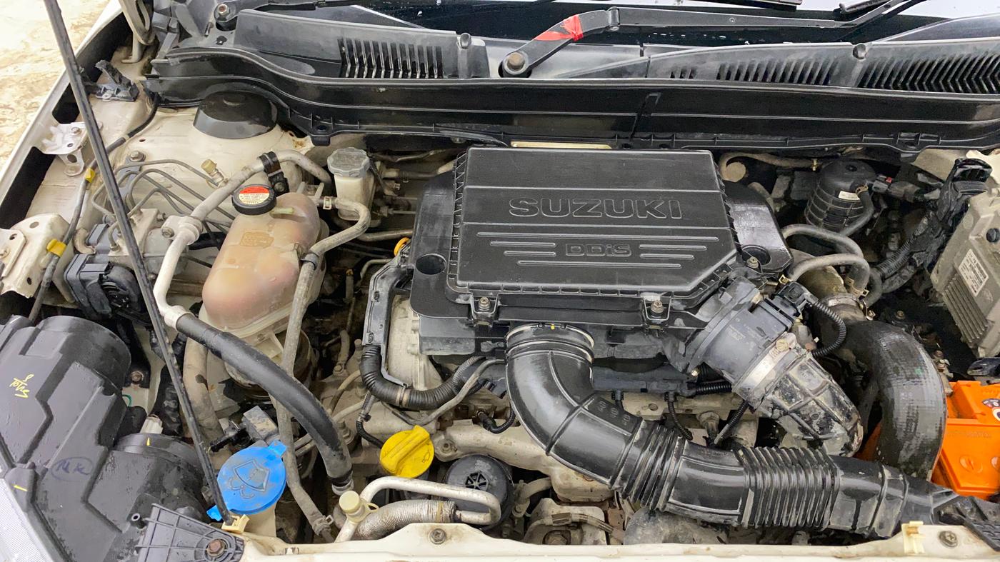 2018 Maruti Vitara Brezza VDI, Diesel, Manual, 1,10,839 km, Engine View - Right