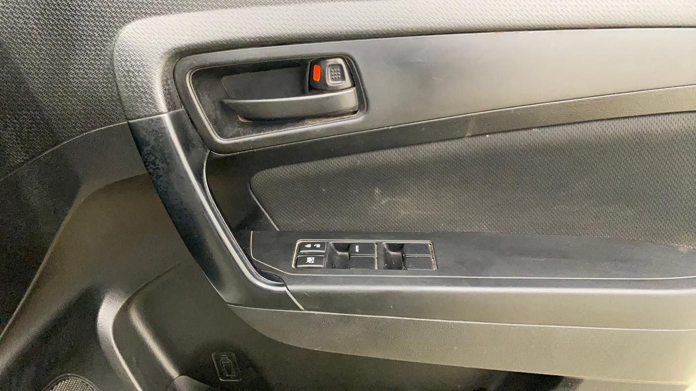 2018 Maruti Vitara Brezza VDI, Diesel, Manual, 1,10,839 km, Driver Side Door Panels Control