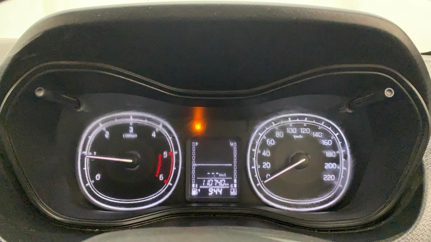 2018 Maruti Vitara Brezza VDI, Diesel, Manual, 1,10,839 km, Odometer Image
