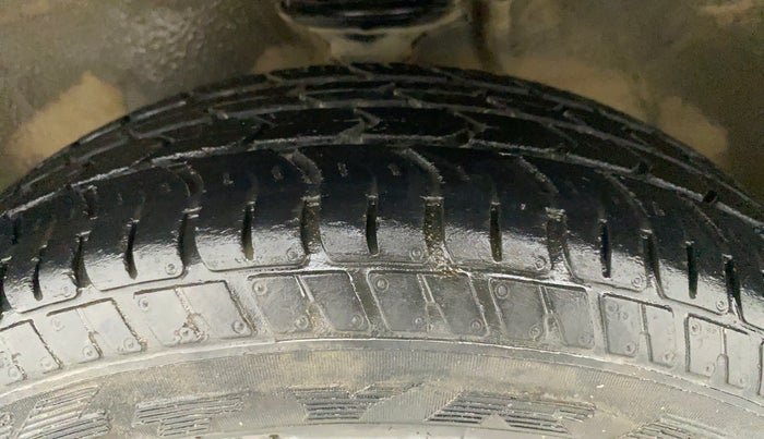 2015 Maruti Alto K10 VXI AMT, Petrol, Automatic, 41,701 km, Left Front Tyre Tread