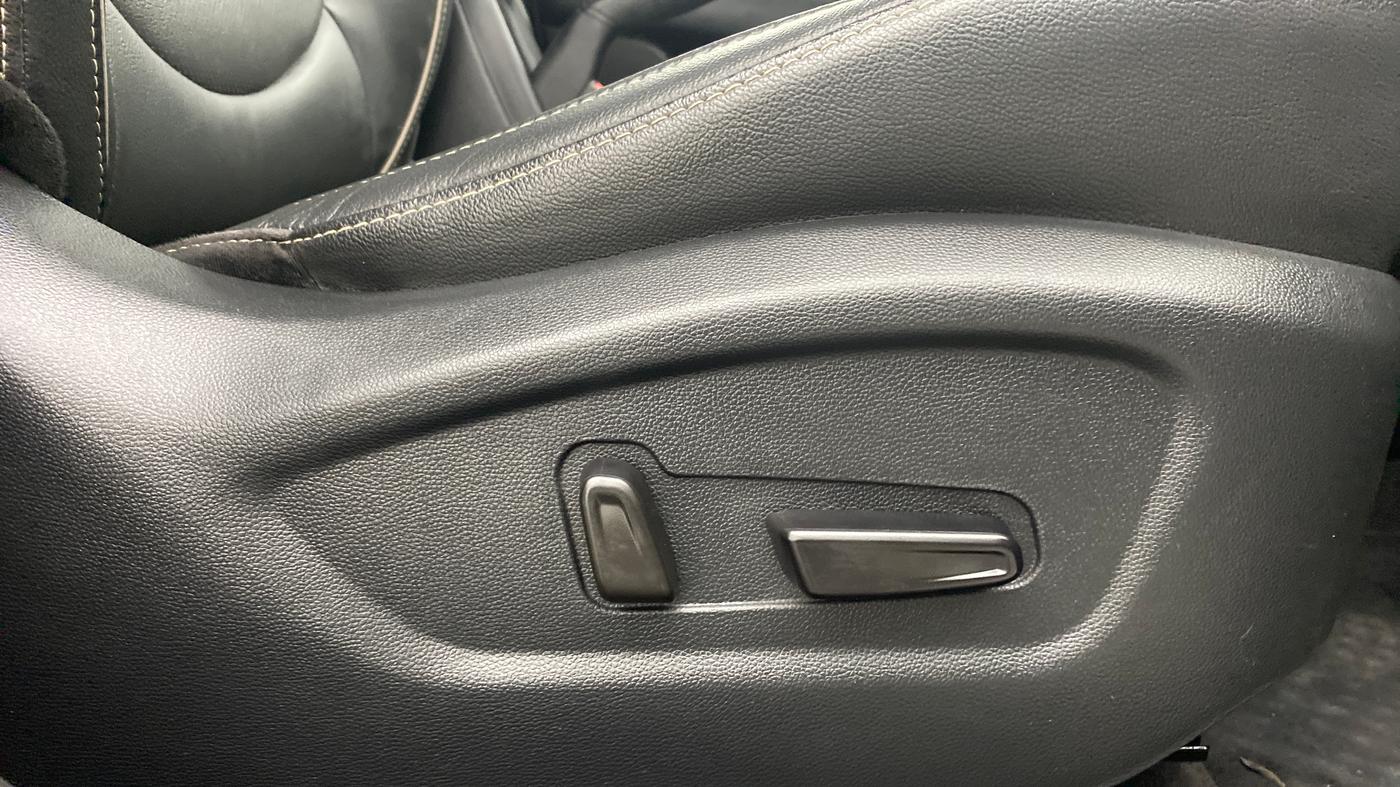 2019 Hyundai Creta 1.6 SX (O) VTVT, Petrol, Manual, 18,051 km, Driver Side Adjustment Panel
