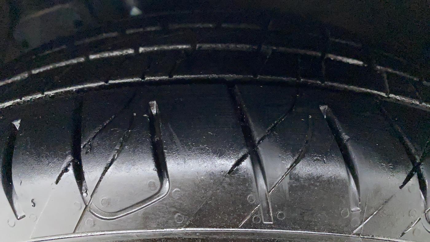 2013 Hyundai Sonata 2.4 GDI AT, Petrol, Automatic, 62,392 km, Left Rear Tyre Tread