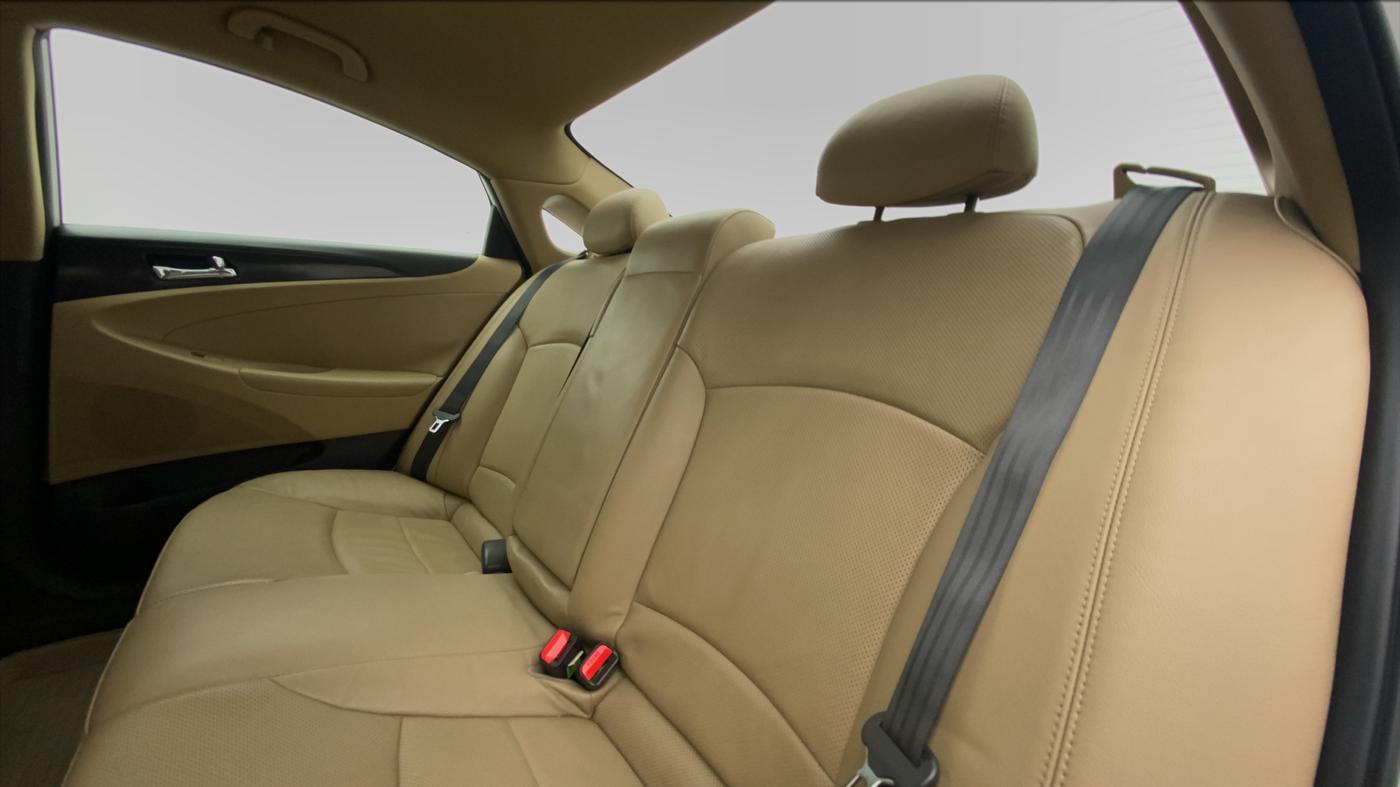 2013 Hyundai Sonata 2.4 GDI AT, Petrol, Automatic, 62,392 km, Right Side Rear Door Cabin