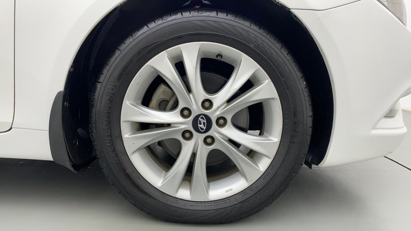 2013 Hyundai Sonata 2.4 GDI AT, Petrol, Automatic, 62,392 km, Right Front Wheel