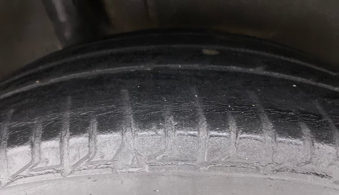2013 Honda City 1.5L I-VTEC E MT, Petrol, Manual, 94,576 km, Right Rear Tyre Tread