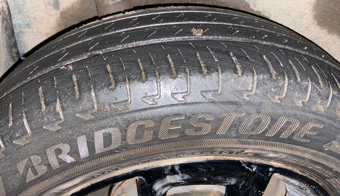 2017 Maruti IGNIS ZETA 1.2 AMT, Petrol, Automatic, 49,905 km, Right Rear Tyre Tread