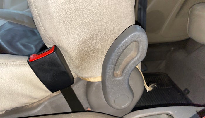 2013 Hyundai i10 MAGNA 1.2, Petrol, Manual, 21,011 km, Driver Side Adjustment Panel