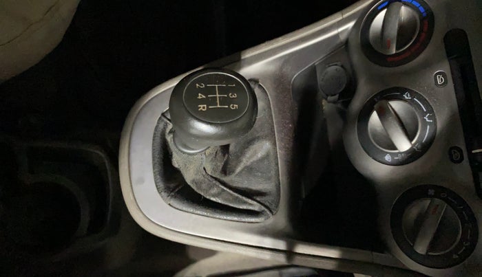 2013 Hyundai i10 MAGNA 1.2, Petrol, Manual, 21,011 km, Gear Lever