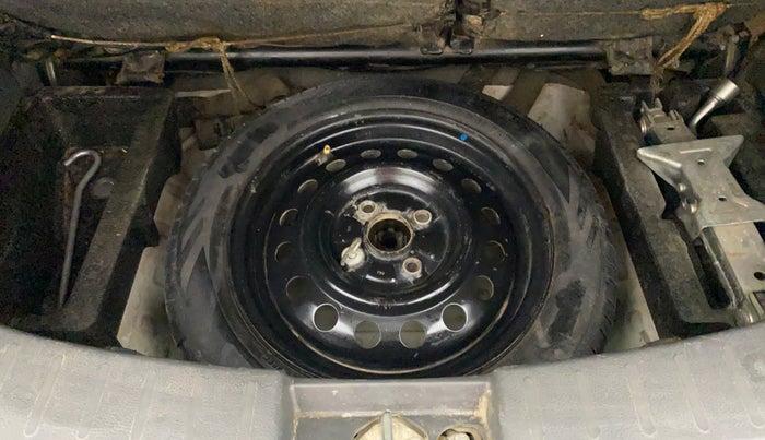 2010 Maruti Wagon R 1.0 VXI, Petrol, Manual, 61,569 km, Dicky (Boot door) - Boot Carpet not available