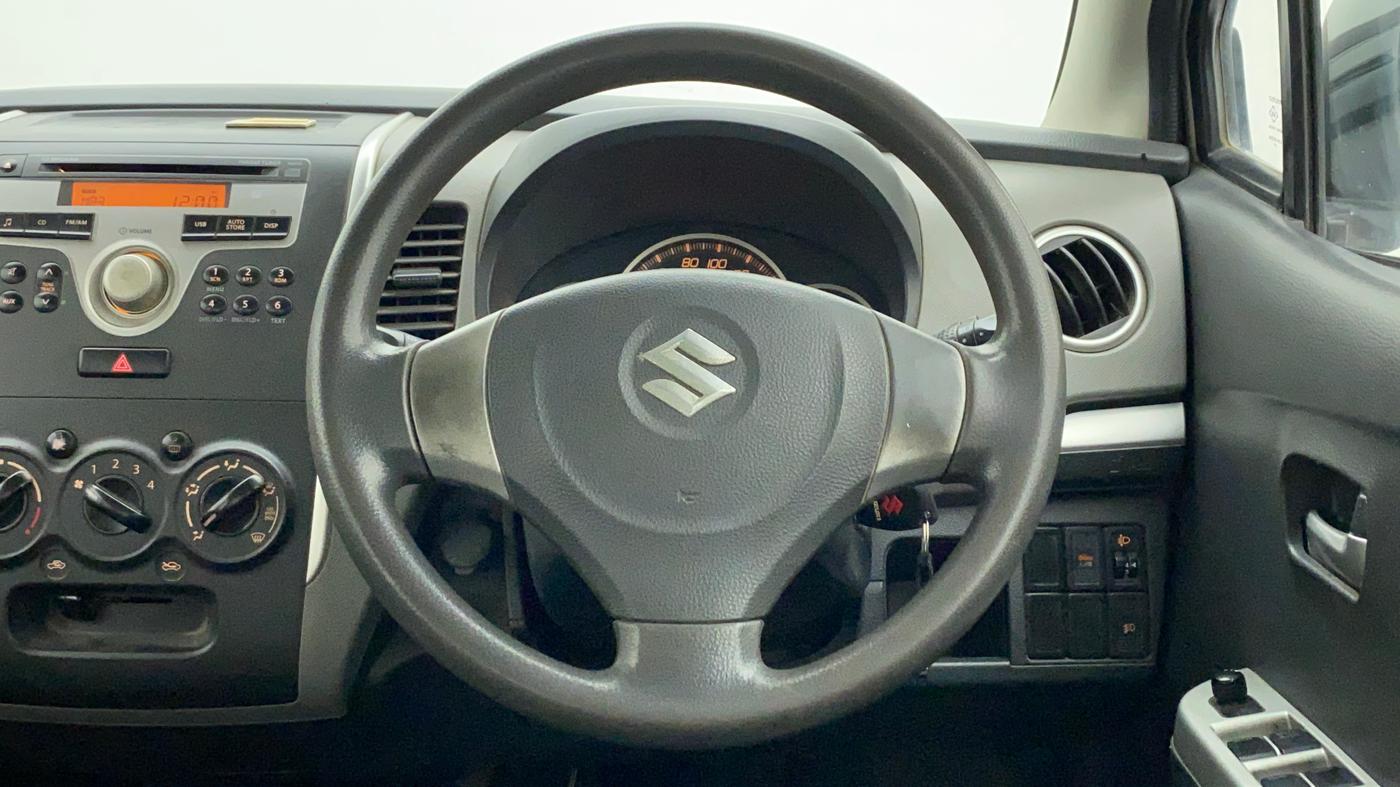 2010 Maruti Wagon R 1.0 VXI, Petrol, Manual, 61,569 km, Steering Wheel Close Up
