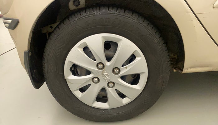 2011 Hyundai i10 SPORTZ 1.2, Petrol, Manual, 30,522 km, Right Rear Wheel