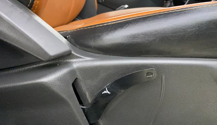 2021 Ford FREESTYLE TITANIUM 1.2 PETROL, Petrol, Manual, 30,381 km, Driver Side Adjustment Panel