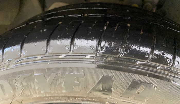 2021 Ford FREESTYLE TITANIUM 1.2 PETROL, Petrol, Manual, 30,381 km, Left Front Tyre Tread
