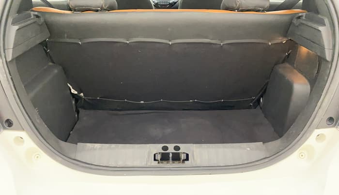 2021 Ford FREESTYLE TITANIUM 1.2 PETROL, Petrol, Manual, 30,381 km, Boot Inside