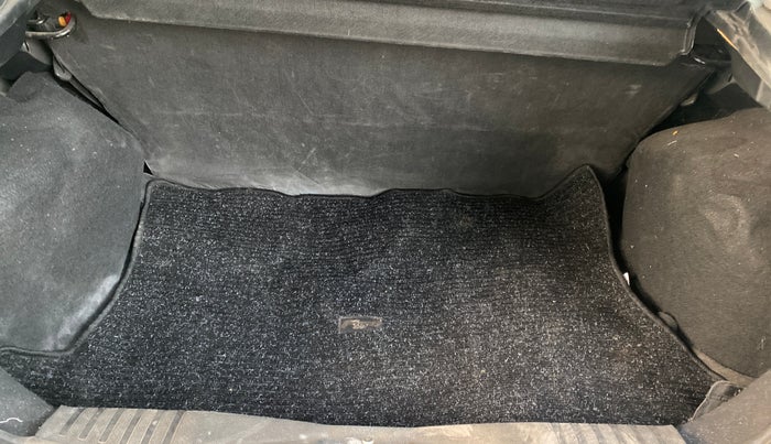 2014 Ford Figo TITANIUM 1.2 PETROL, Petrol, Manual, 18,257 km, Boot Inside