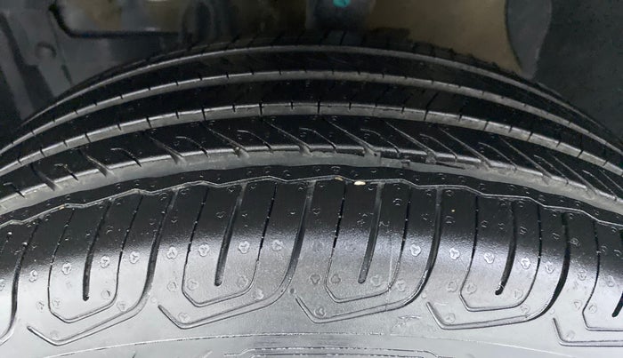 2020 Maruti Vitara Brezza VDI, Diesel, Manual, 29,614 km, Left Front Tyre Tread