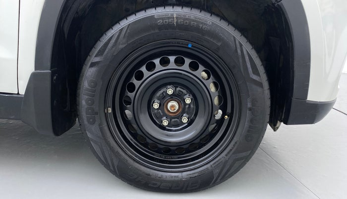 2020 Maruti Vitara Brezza VDI, Diesel, Manual, 29,614 km, Right Front Wheel