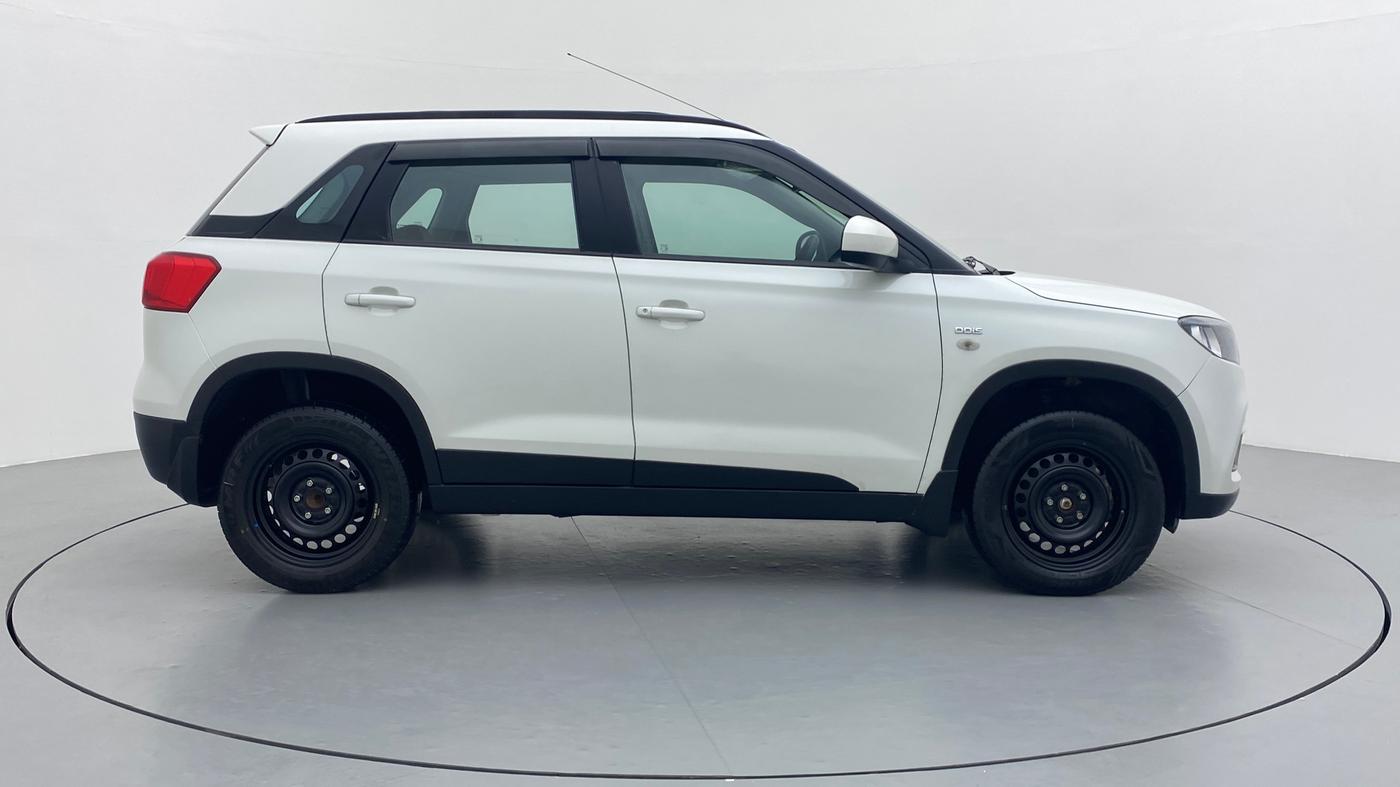 2020 Maruti Vitara Brezza VDI, Diesel, Manual, 29,614 km, Right Side View