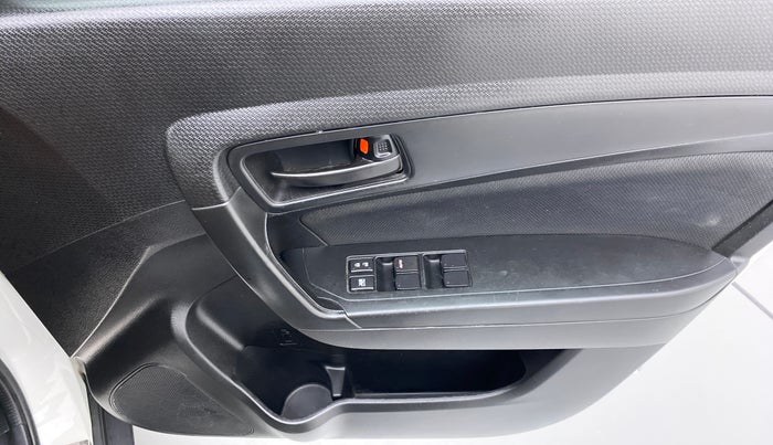 2020 Maruti Vitara Brezza VDI, Diesel, Manual, 29,614 km, Driver Side Door Panels Control