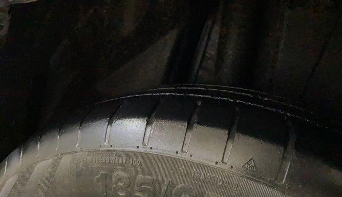 2019 Maruti Dzire ZXI PLUS AMT, CNG, Automatic, 96,062 km, Right Rear Tyre Tread