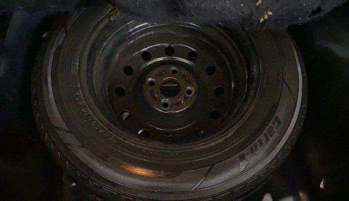 2019 Maruti Dzire ZXI PLUS AMT, CNG, Automatic, 96,062 km, Spare Tyre