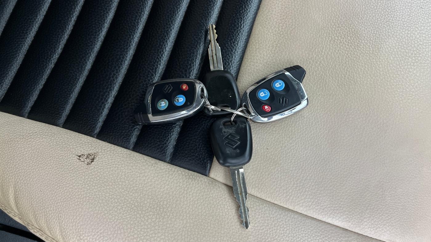 2015 Maruti Alto K10 VXI, Petrol, Manual, 57,802 km, Key Close Up