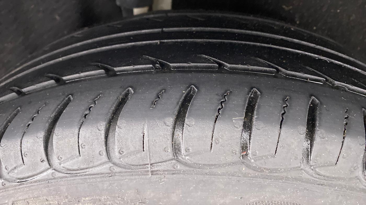 2020 Ford Ecosport 1.5TITANIUM TDCI, Diesel, Manual, 54,121 km, Right Rear Tyre Tread