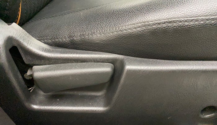 2022 Maruti Alto VXI PLUS, Petrol, Manual, 14,861 km, Driver Side Adjustment Panel